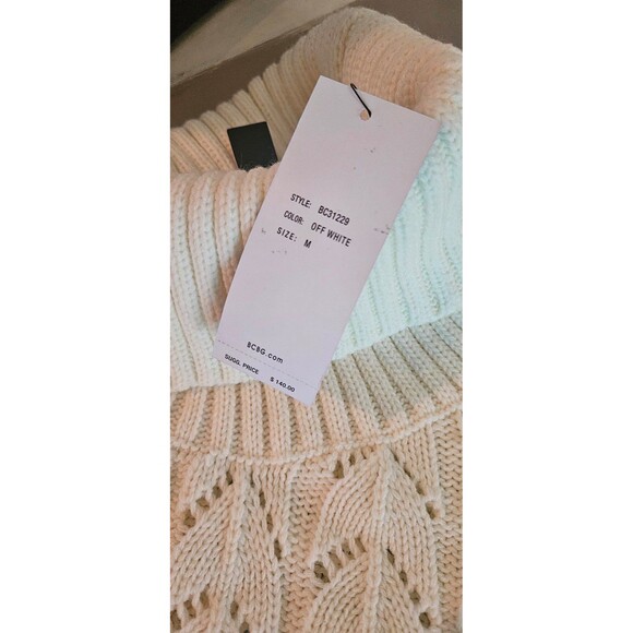 NWT BCBG MAXAXRIA TURTLE NECK OFF WHITE PONCHO - Picture 3 of 7